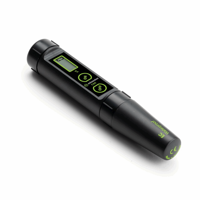 Milwaukee Low Range Waterproof Conductivity Pen with ATC and Replaceable Electrode - Image 4